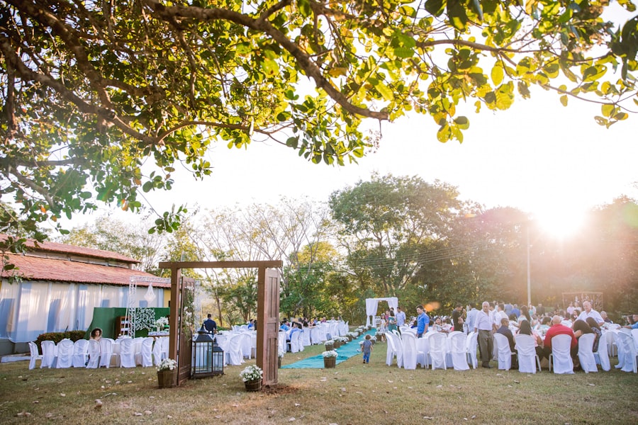 Photo Backyard Wedding
