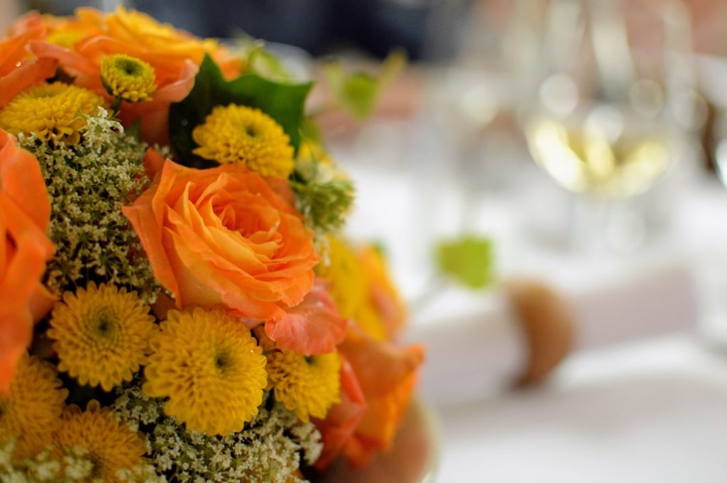 Photo wedding florist meeting