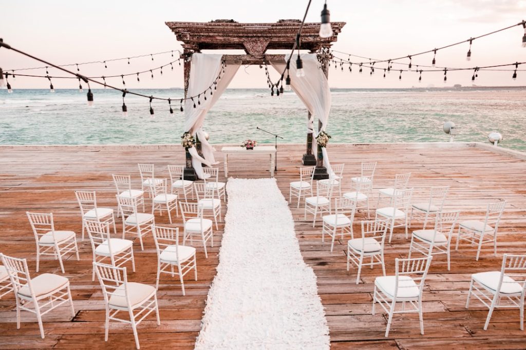 Photo summer beach wedding planning